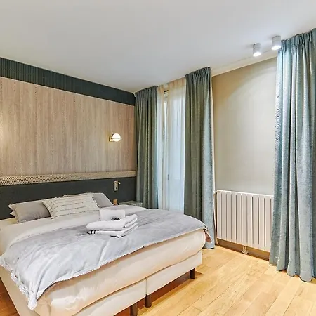 Apartment Terrace Trocadero Eiffel Tower By Prestige Paris