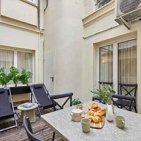 Terrace Trocadero Eiffel Tower By Prestige * Paris